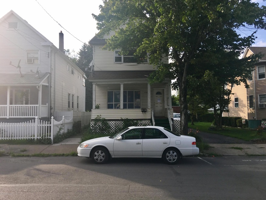 712 N Pennsylvania Ave, Wilkes Barre, PA 18705 - photo 1