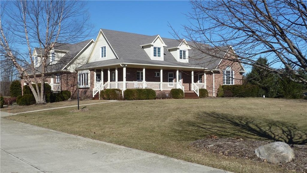 Approx 3 Fantastic Acres!