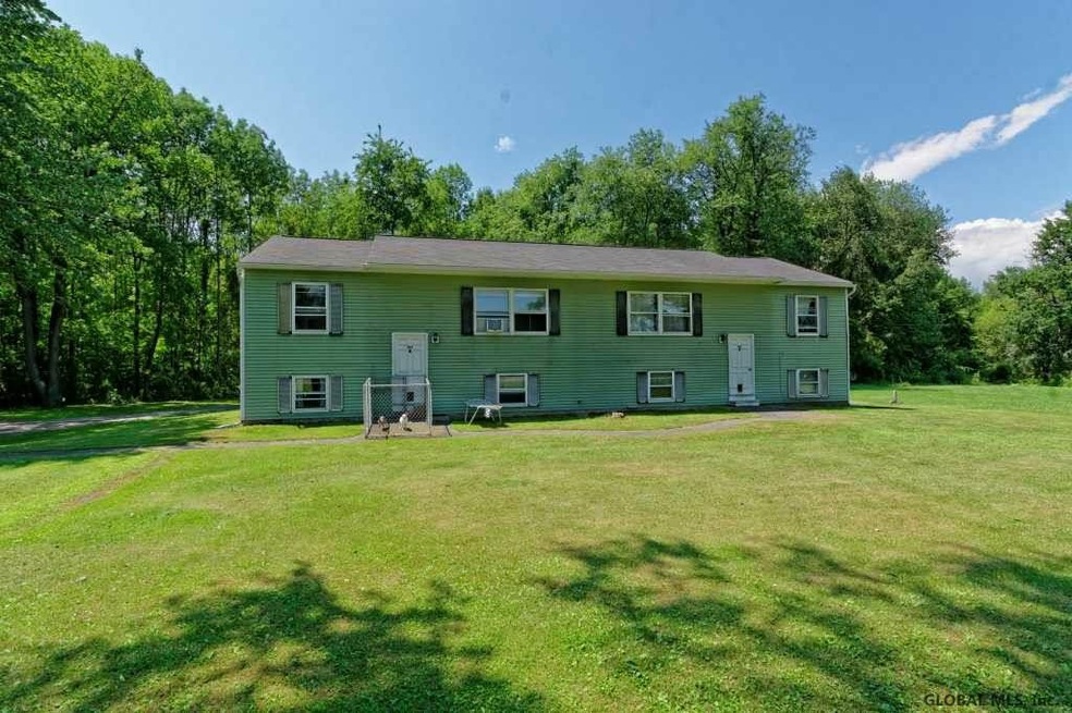 1115-1117 Raymond Rd, Malta, NY 12020 - photo 1