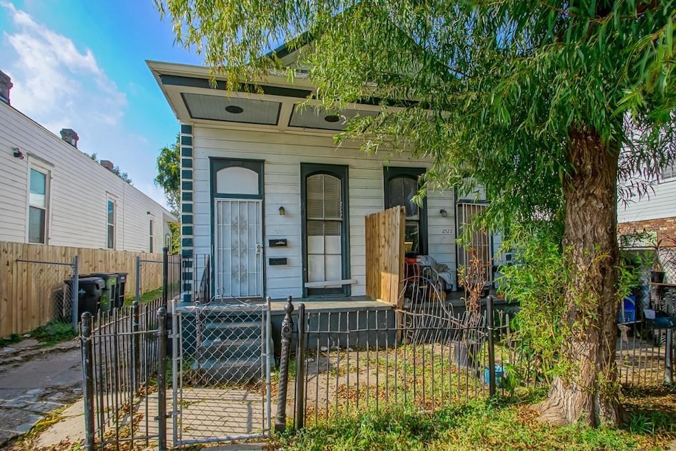 2520 22 2nd St, New Orleans, LA 70113 - photo 1