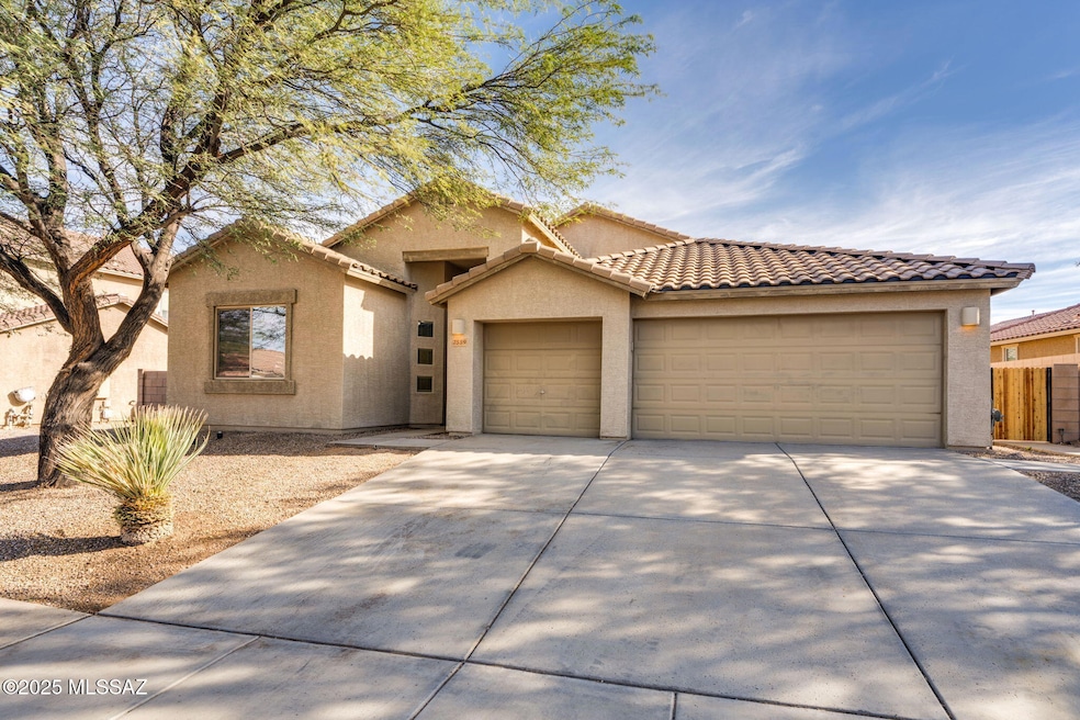 7559 S Evening Wind Dr, Tucson, AZ 85757 - photo 1