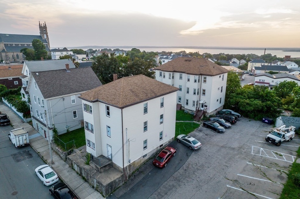 19 Kilburn St, Fall River, MA 02724 - photo 1