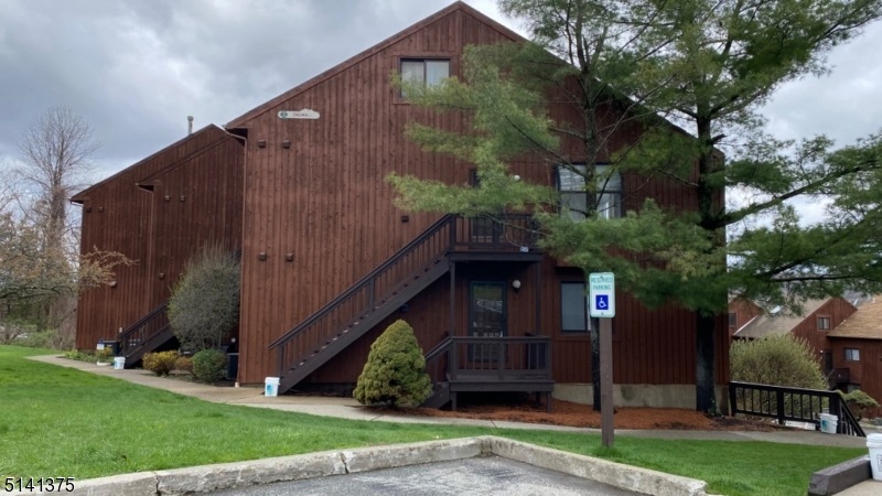 2 Onuma Ct, Vernon, NJ 07462 - photo 1