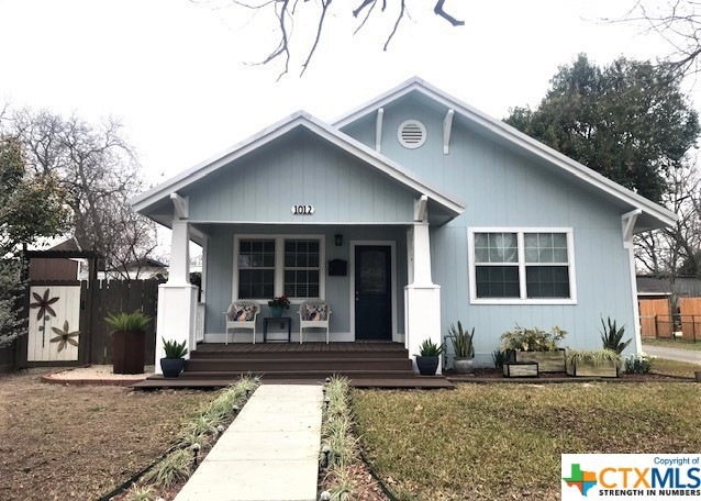 1012 N San Marcos St, Seguin, TX 78155 - photo 1
