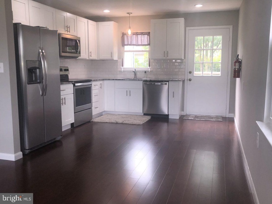 6 Cheshire Ct, Southampton, NJ 08088 - photo 1