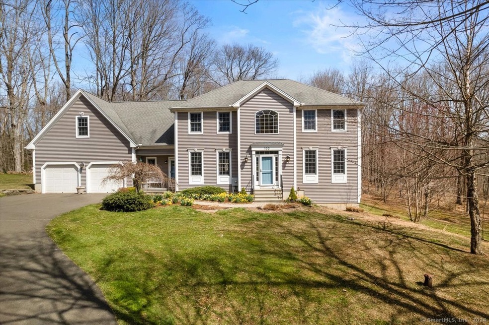 WELCOME HOME... 100 Walnut Tree offers 3 bedrooms,