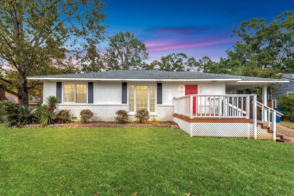 1703 Robinson St, Natchez, MS 39120 - photo 1