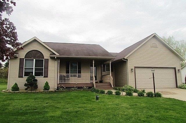 838 E Sportsman Ln, La Porte, IN 46350 - photo 1