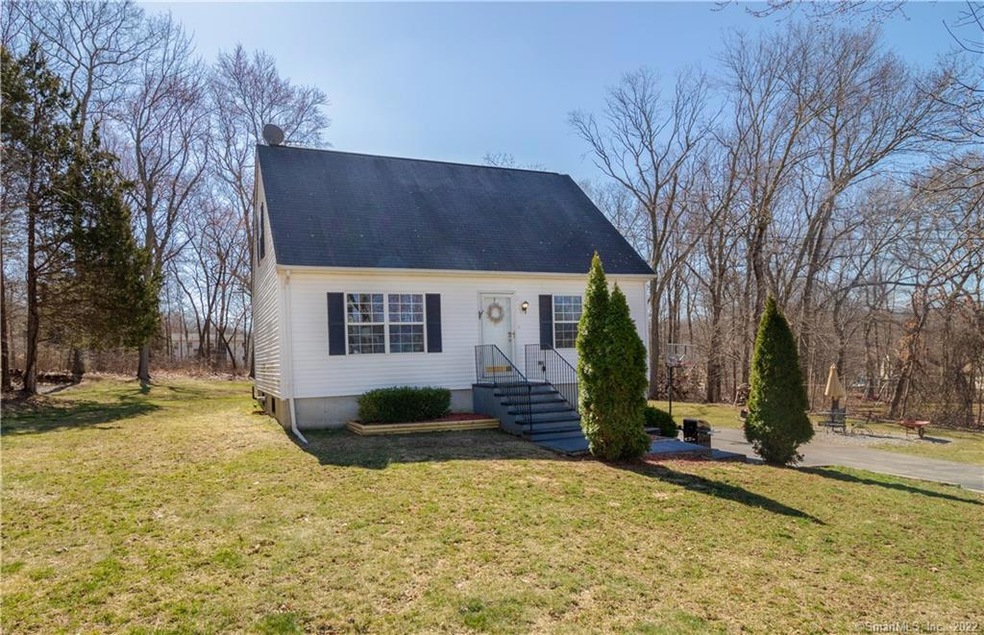 45 Ruth Dr, Plainfield, CT 06374 - photo 1