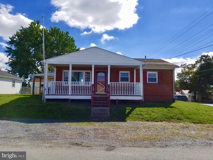 117 W 5th Ave, Ranson, WV 25438 - photo 1