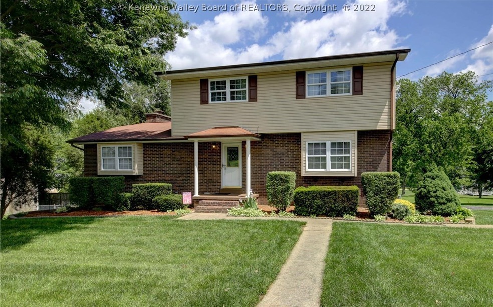 13 Timberlake Dr, Scott Depot, WV 25560 - photo 1