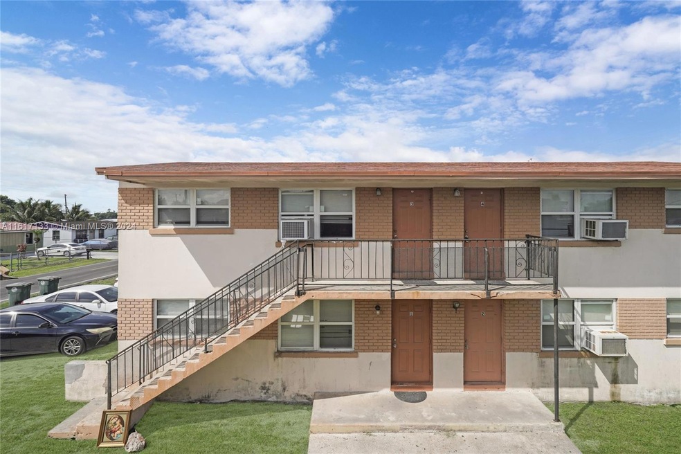 628 SW 4th St unit 1, Belle Glade, FL 33430 - photo 1