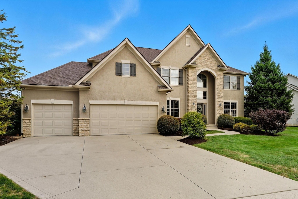 Welcome to 2615 Twin Pines Loop