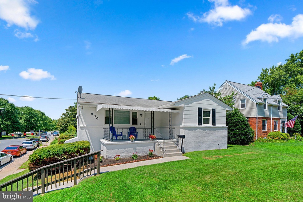 606 S Hammonds Ferry Rd, Linthicum Heights, MD 21090 - photo 1