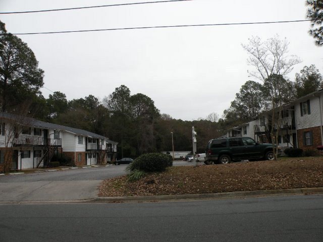 500 N McDonald Ave, Douglas, GA 31533 - photo 1