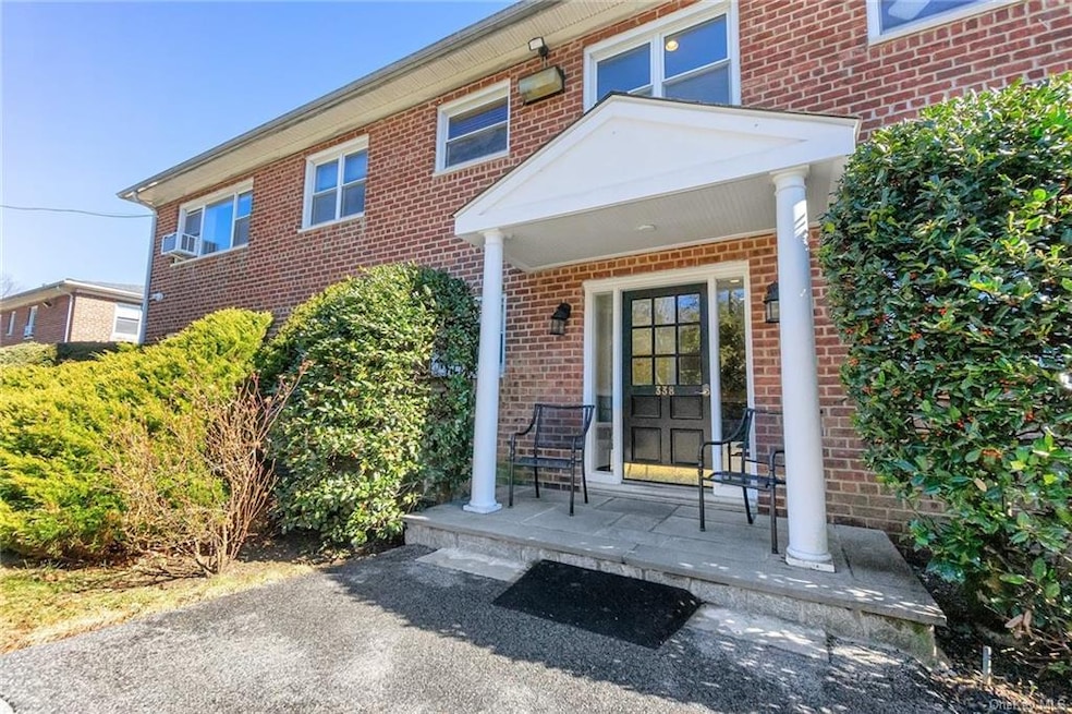 338 N State Rd unit 1F, Briarcliff Manor, NY 10510 - photo 1