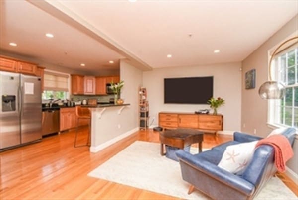 39 Bacon St unit 2, Waltham, MA 02451 - photo 1