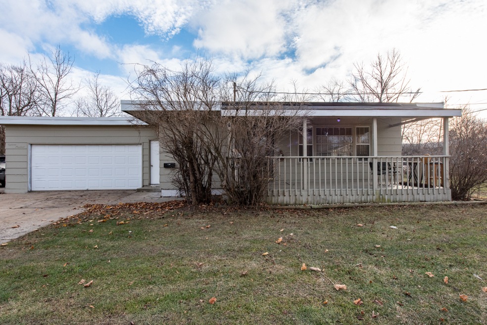 1800 Horeb Ave, Zion, IL 60099 - photo 1