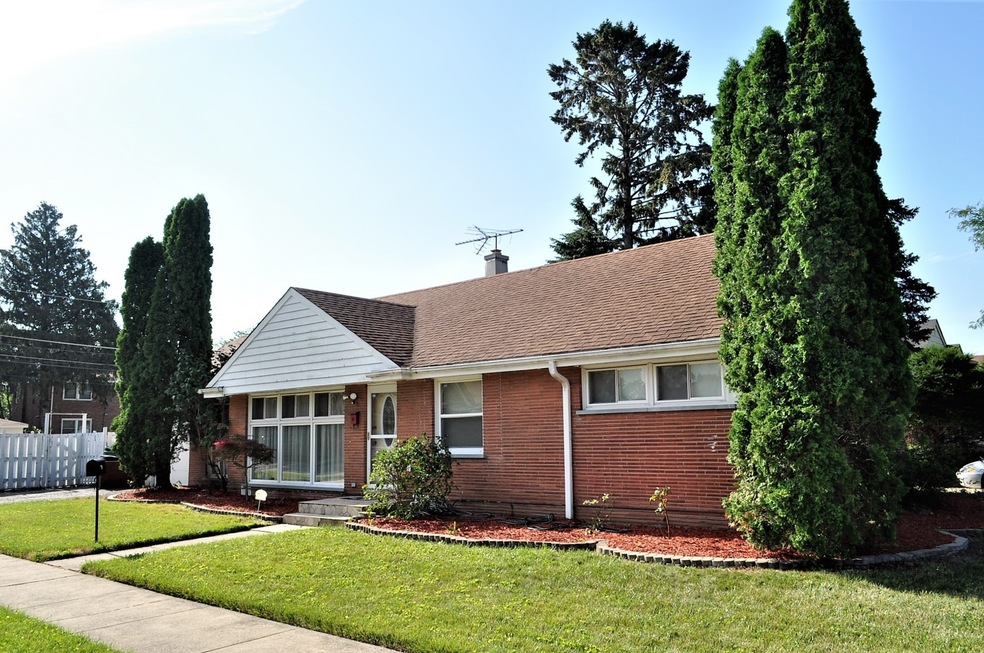 9921 Devonshire St, Westchester, IL 60154 - photo 1