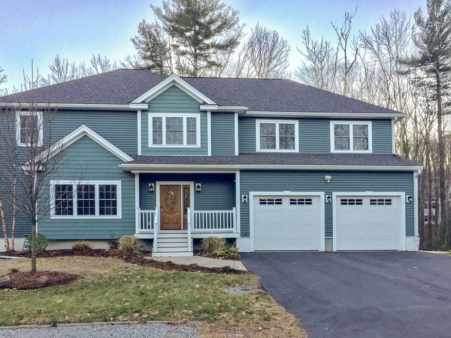 711 Salisbury St, Worcester, MA 01609 - photo 1