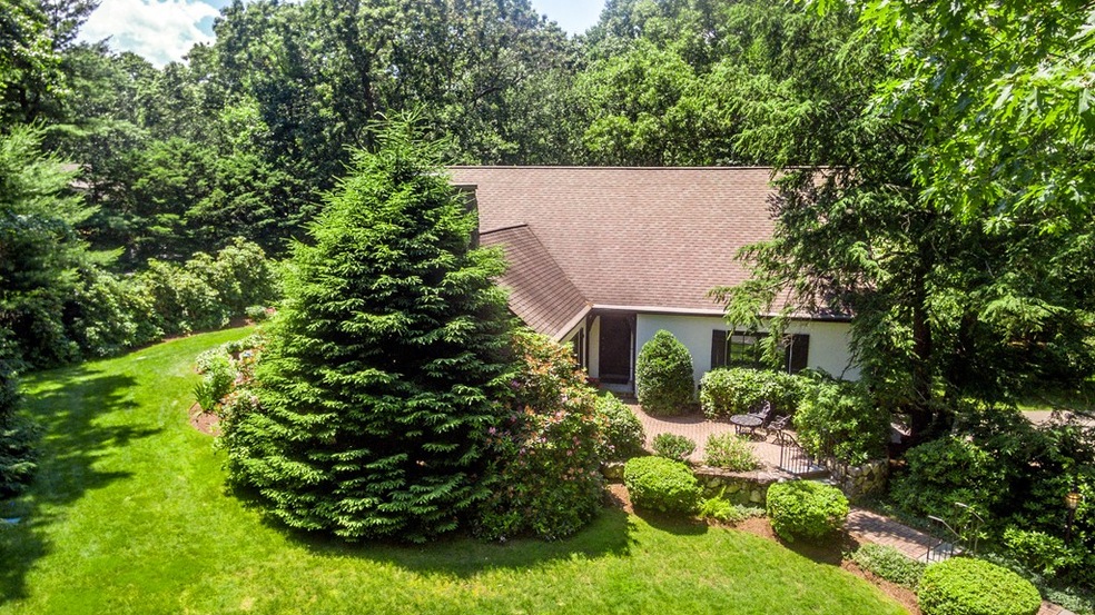 112 Loring Rd, Weston, MA 02493 - photo 1