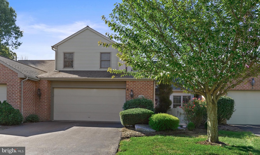 118 Cambridge Dr, Hershey, PA 17033 - photo 1