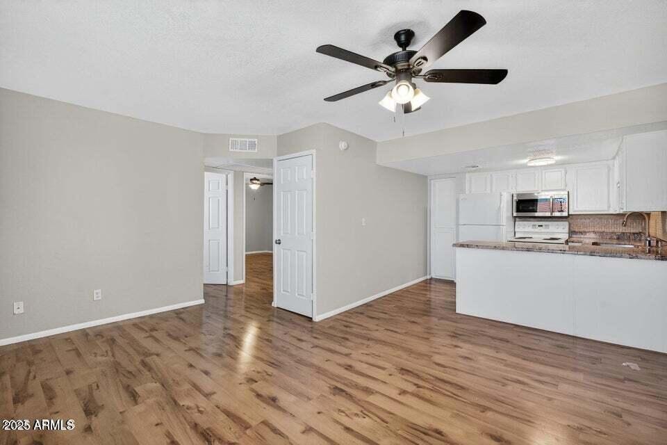 For Rent $1,095/month