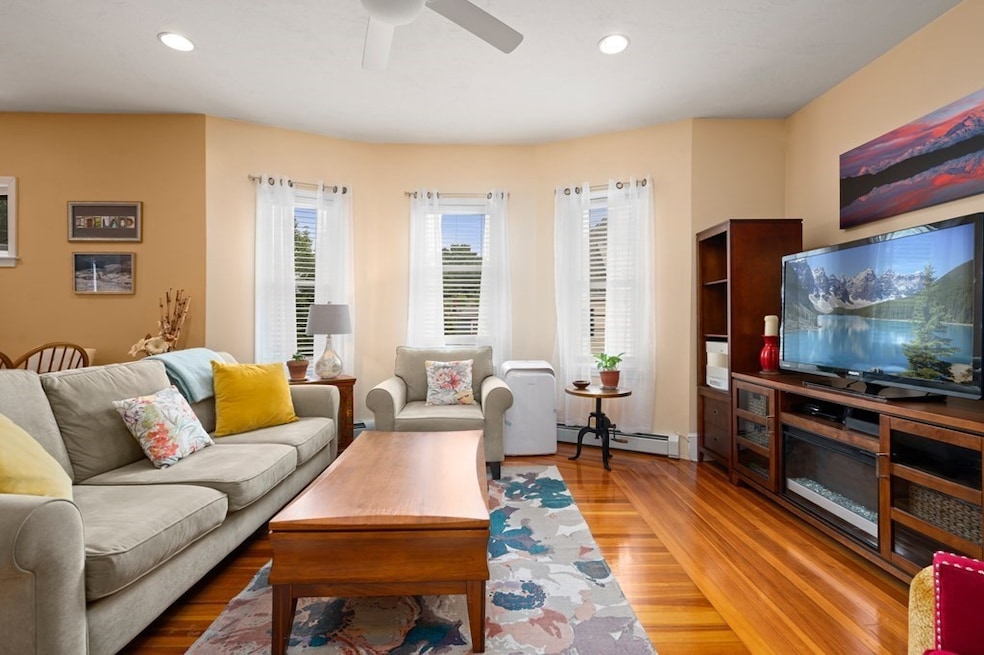 111 Sumner St unit 2, Quincy, MA 02169 - photo 1