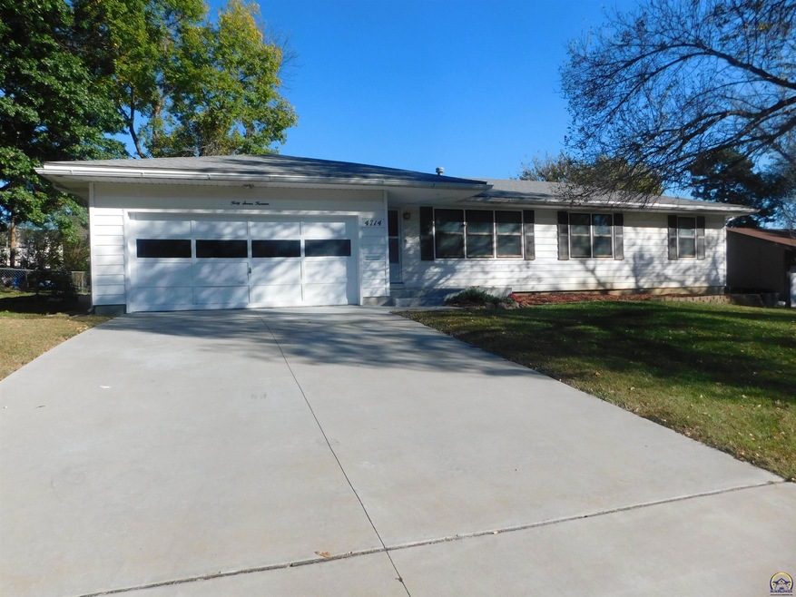 4714 SW 33rd Terrace, Topeka, KS 66614 - photo 1