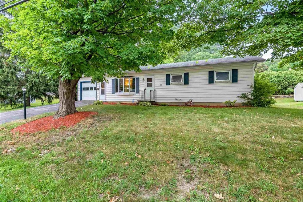 127 Messenger St, Saint Albans, VT 05478 - photo 1