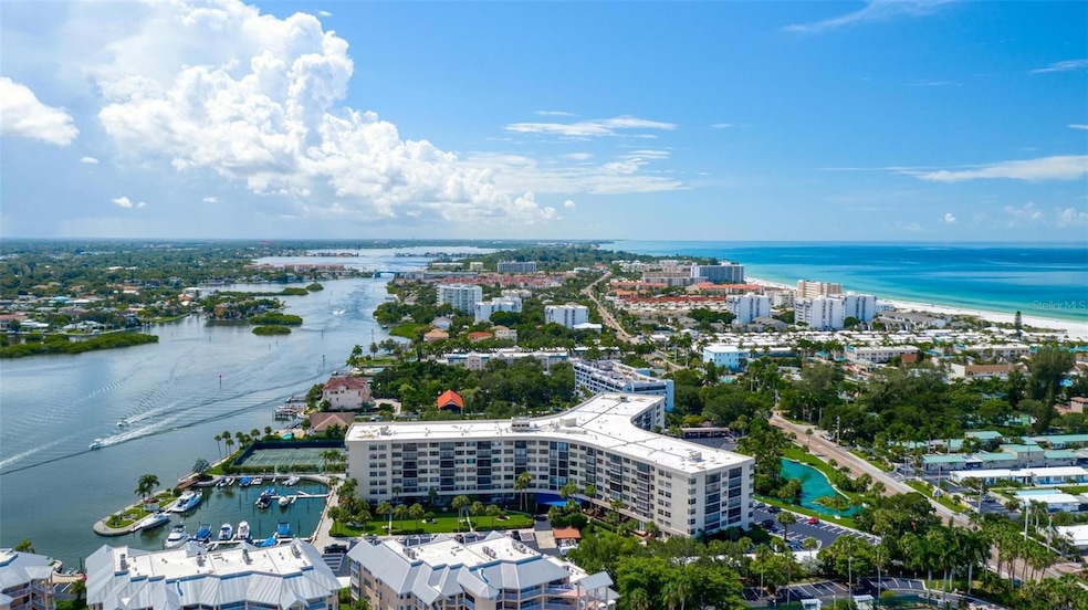 Harbor Towers Yacht & Racquet Club unit 617, Sarasota, FL 34242 - photo 1