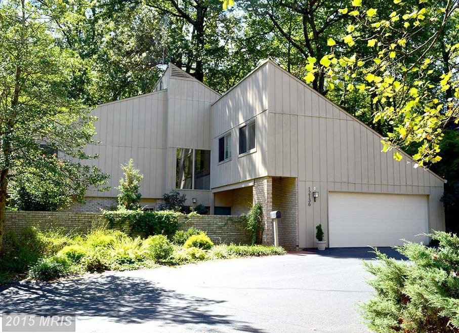 12136 Quorn Ln, Reston, VA 20191 - photo 1