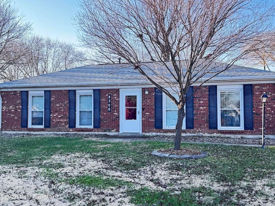 8306 Tallow Ct, Louisville, KY 40214 - photo 1