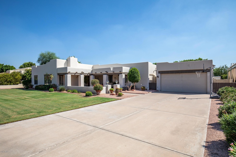 3325 E Fairfield (2 of 34)