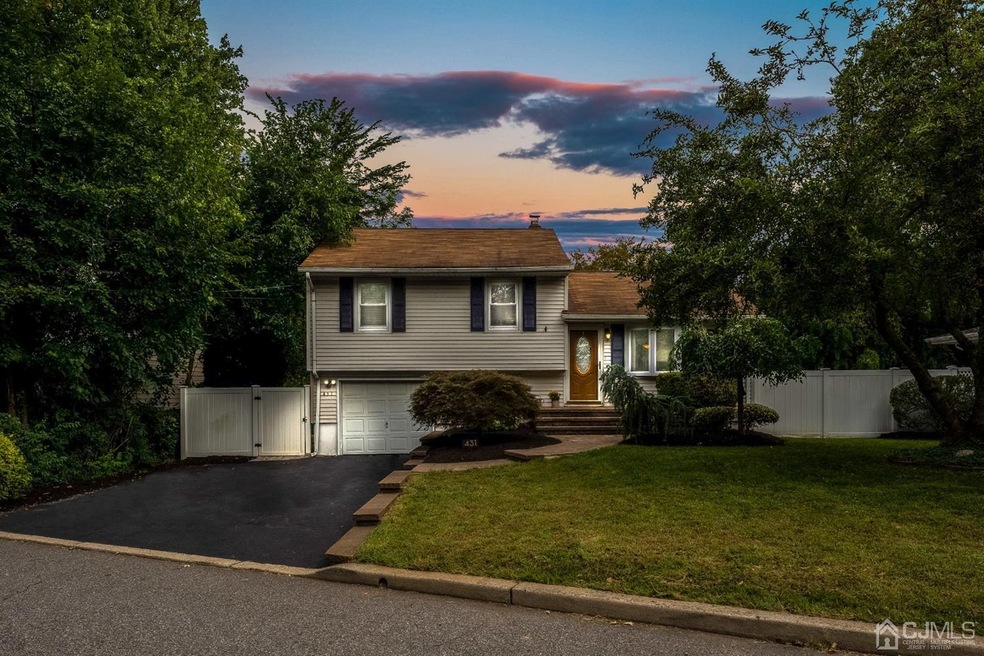 431 Bramhall Rd, Rahway, NJ 07065 - photo 1