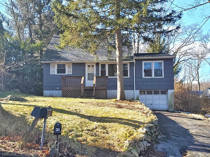 48 Point Pleasant Rd, Hopatcong, NJ 07843 - photo 1