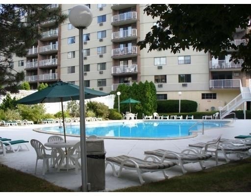 Charles River Towers unit 521, Watertown, MA 02472 - photo 1