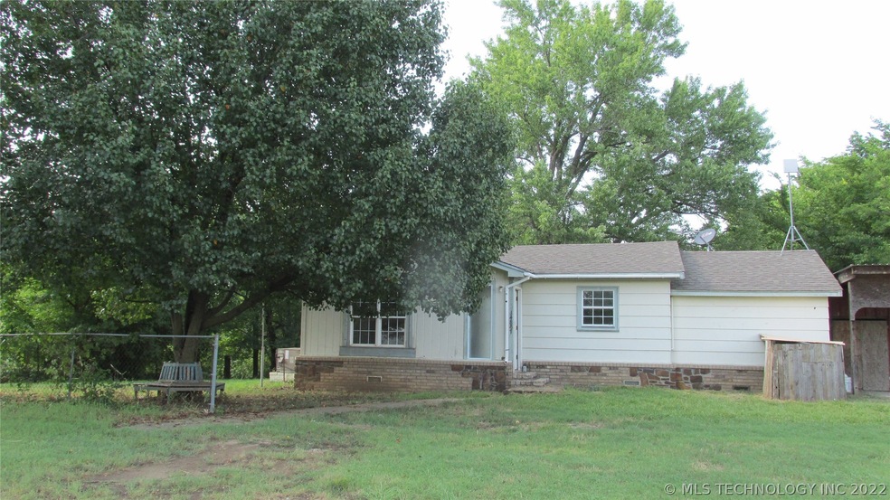 House on .9 Acres!