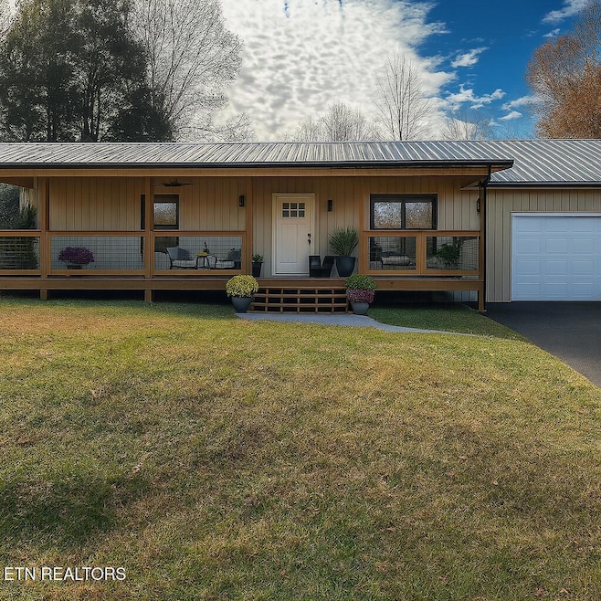 For Sale $325,000 • Co-Listing Agent