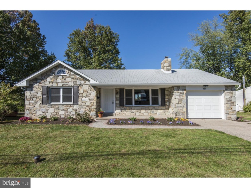 533 Lincoln Ave, Souderton, PA 18964 - photo 1