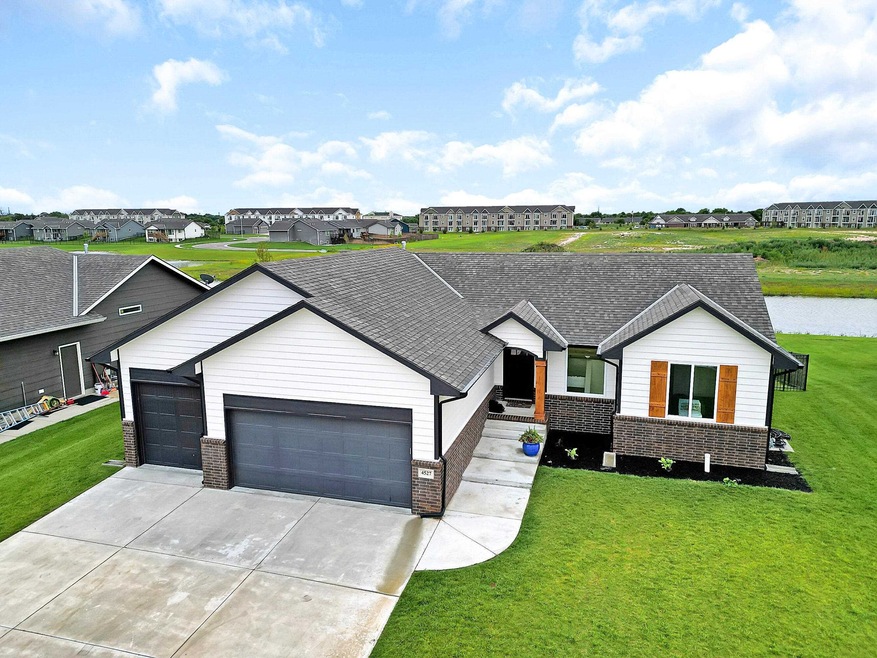 4527 N Atherton Ct, Maize, KS 67101 - photo 1