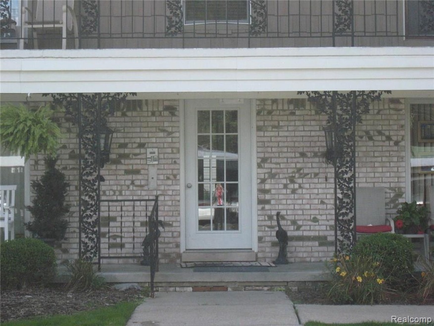 24360 East River unit 23, Update, MI 48138 - photo 1