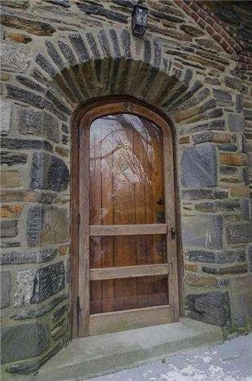 28 W Levering Mill Rd, Bala Cynwyd, PA 19004 - photo 1