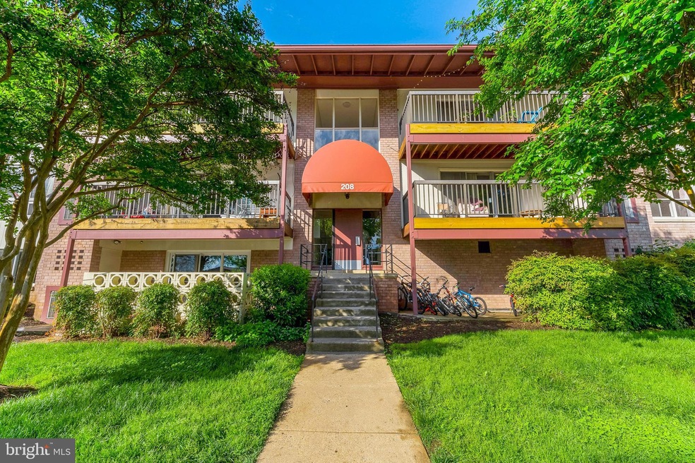 208 Park Terrace Ct SE unit 45, Vienna, VA 22180 - photo 1