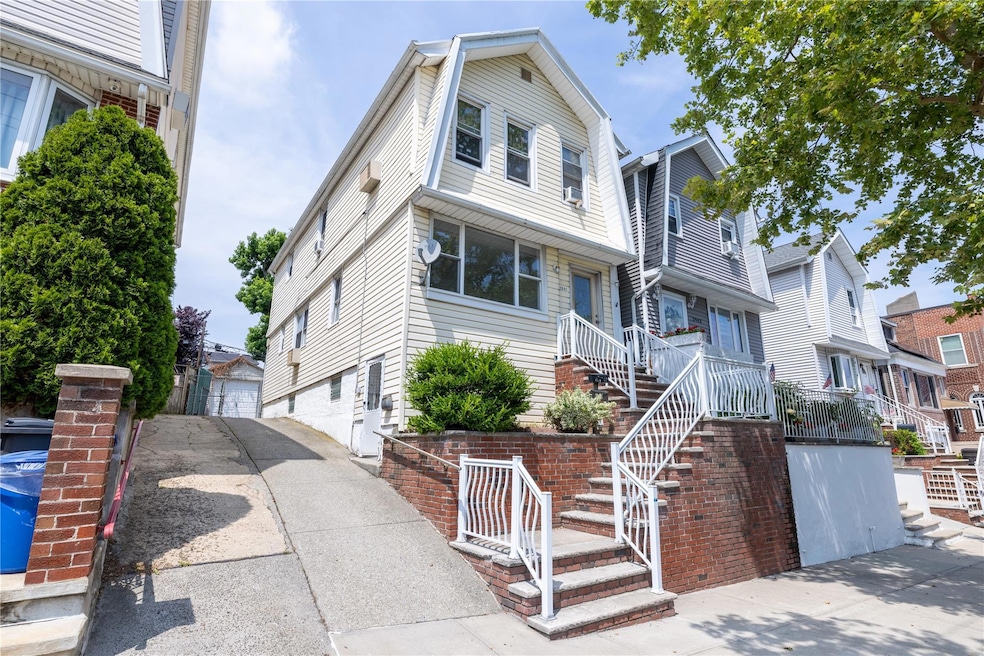 Pending $799,999 • Co-Listing Agent