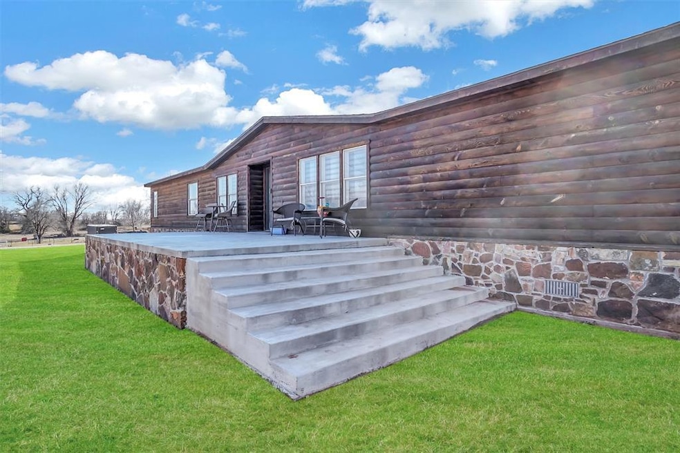25064 Cr 2520 St, Fort Cobb, OK 73038 - photo 1