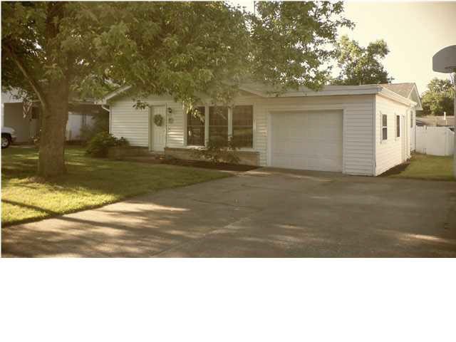 115 Coronado Dr, Washington, IN 47501 - photo 1