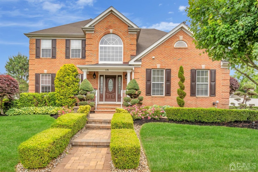 Sold $755,000 • Co-Listing Agent