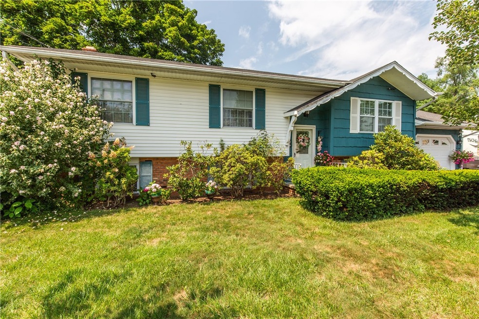 24 Lisa Ann Cir, Greenville, RI 02828 - photo 1