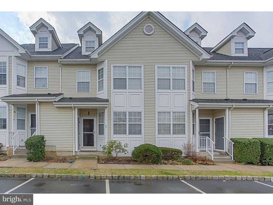 604 Blossom Cir unit 604, Dayton, NJ 08810 - photo 1